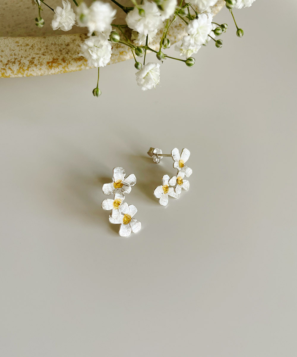 3連フラワーピアス silver925 ホワイトフラワー フラワーピアス シルバー925 ブライダル