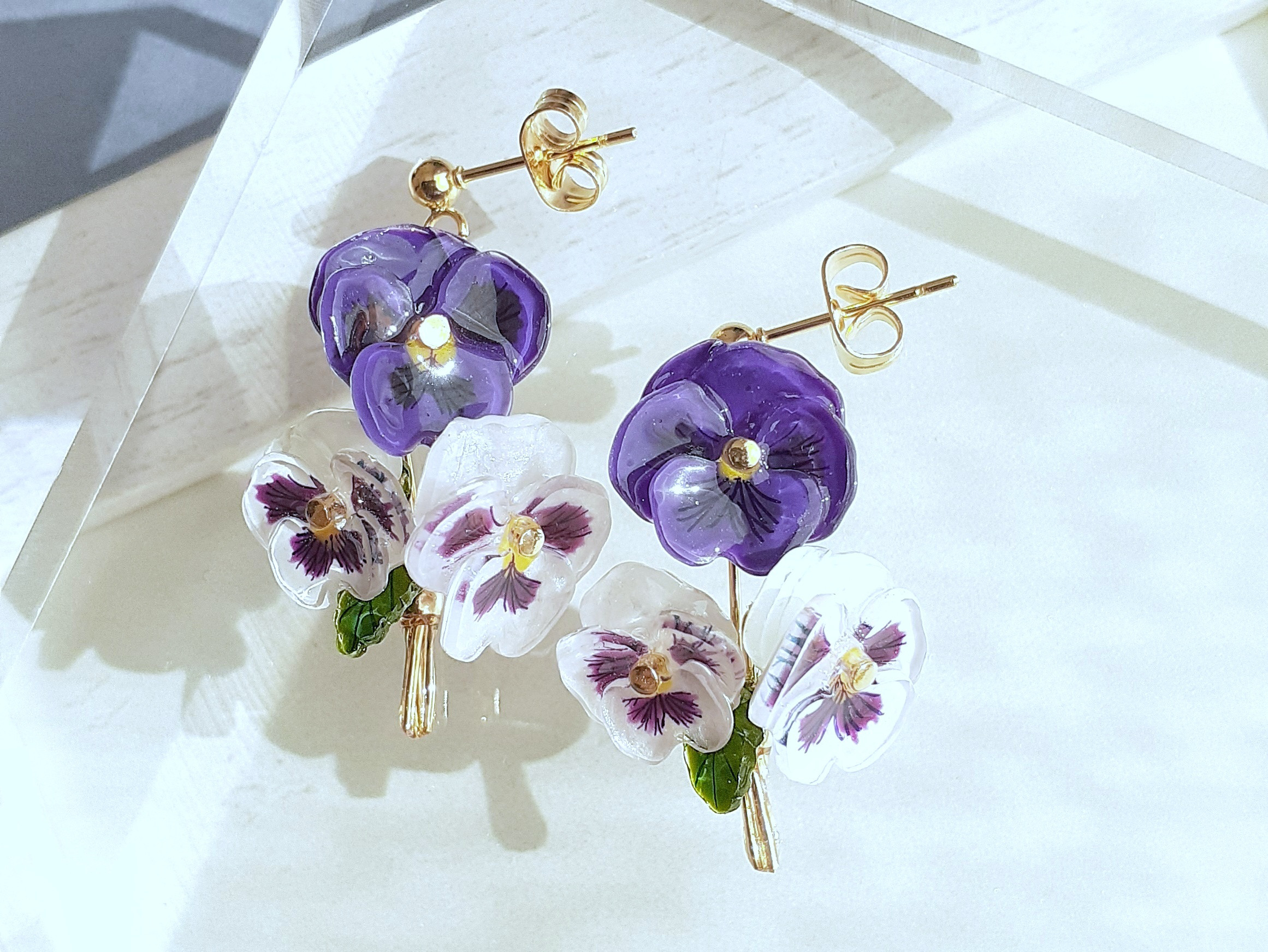 ブルーオパール 花の王様ピアス （パンジーのピアス（イヤリング 