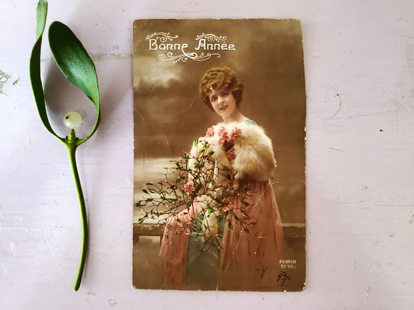 フランス 1900-40年 Bonne Année ポストカード 女性とヤドリギ 1枚目の画像