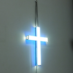 輝く十字架に・・・（ステンドグラス、ＬＥＤランプ　壁掛け） 3枚目の画像