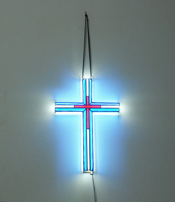 輝く十字架に・・・（ステンドグラス、ＬＥＤランプ　壁掛け） 7枚目の画像