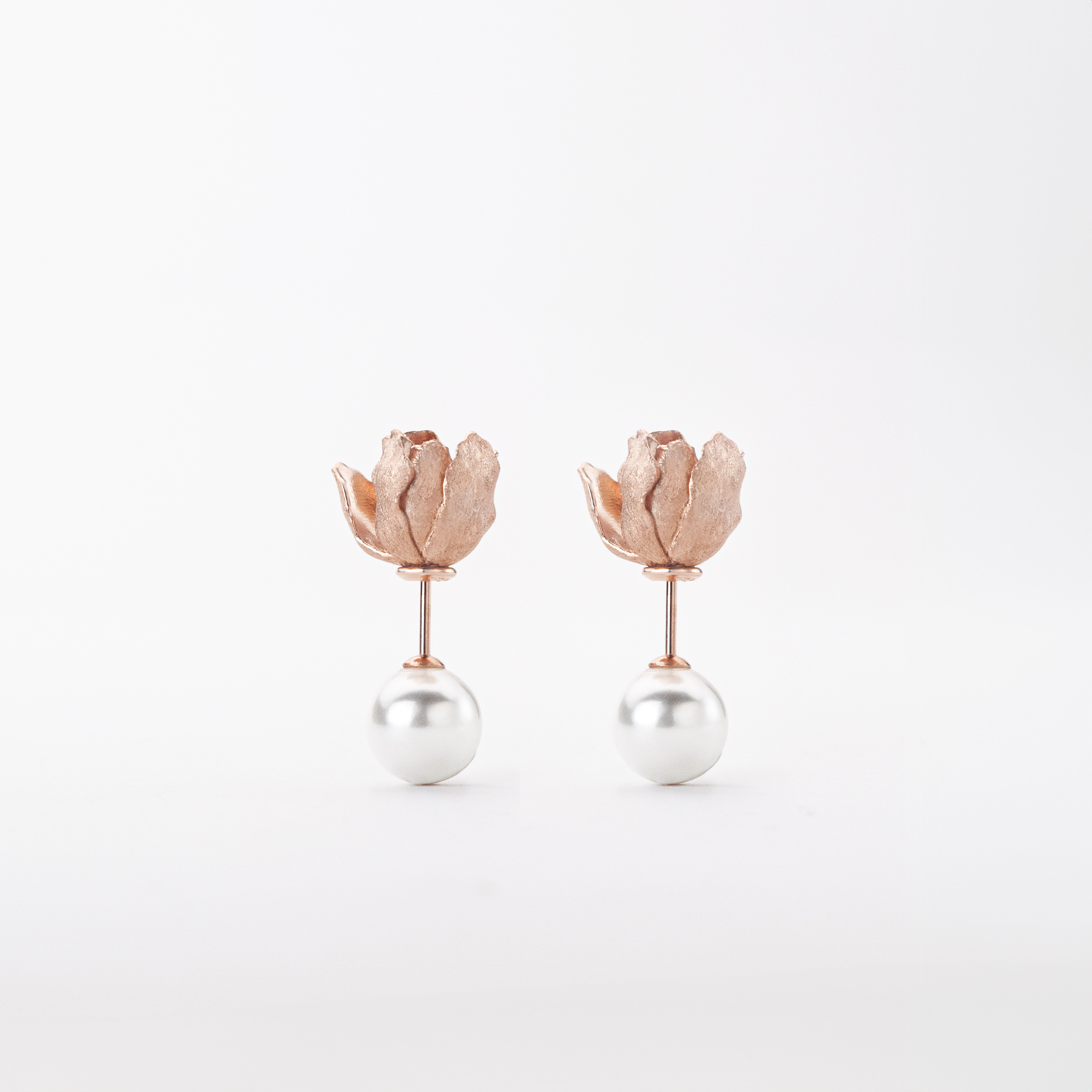 〔K18RGP〕チューリップキャッチ・ピアス（ペア）