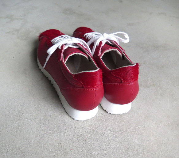 【時尚一分！ ] 經典設計與高品質真皮！ EMA 運動鞋/Haraco x 紅色 第7張的照片