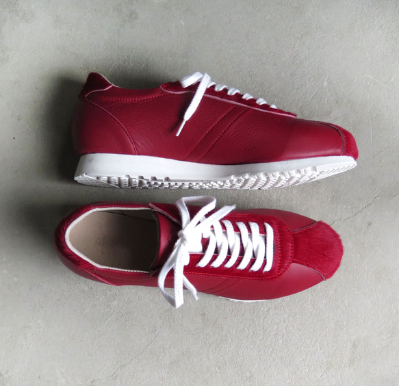 【時尚一分！ ] 經典設計與高品質真皮！ EMA 運動鞋/Haraco x 紅色 第6張的照片