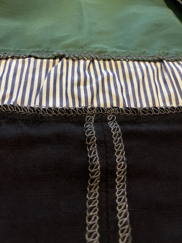 ふんわりナイロン切り替えスカート　緑×紺 5枚目の画像