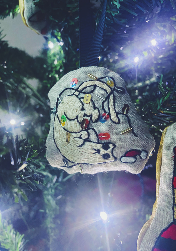 一生使えるクリスマスオーナメント④ネコ　刺繍/動物/クリスマスツリー飾り/クリスマス小物/刺繍小物/インテリア/猫 1枚目の画像