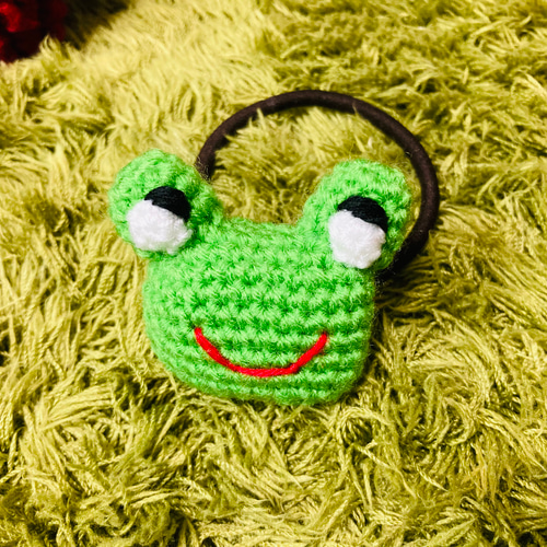 苔田かえる作‼️白目のカエルのヘアゴム ヘアゴム 苔田かえる 通販