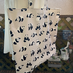 選べる1色❗️大きなトート　パンダ　お着替えや制服などを入れるサブバッグ 7枚目の画像