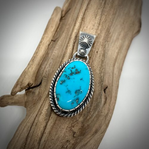 ナバホ　インディアンジュエリー　スリーピングビューティー　ターコイズ ナバホ インディアンジュエリー スリーピングビューティー ターコイズ