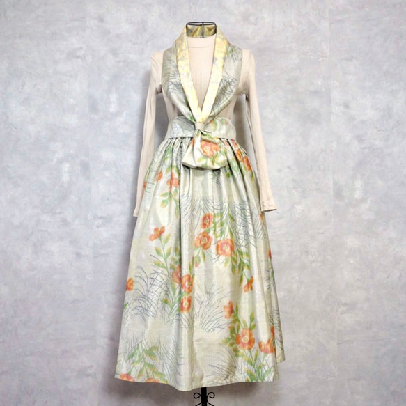 【一点モノ】大島紬 着物リメイク ギャザー スカート & スヌード 〜 四季 で心地良い 上質 絹 100% 〜 the and Oshima with is for skirt Tsumugi of 一点モノ 大島紬 着物リメイク ギャザー スカート スヌード 四季 で心地良い 上質 100% 65cm made gathered an pattern It has elastic waist also snood by same your are rubber circumference