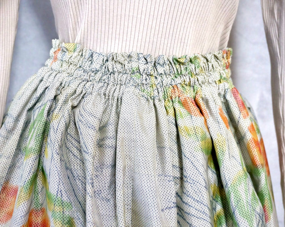 【一点モノ】大島紬 着物リメイク ギャザー スカート & スヌード 〜 四季 で心地良い 上質 絹 100% 〜 the and Oshima with is for skirt Tsumugi of 一点モノ 大島紬 着物リメイク ギャザー スカート スヌード 四季 で心地良い 上質 100% 65cm made gathered an pattern It has elastic waist also snood by same your are rubber circumference