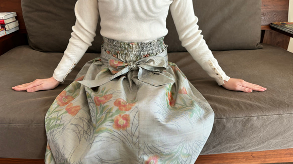 【一点モノ】大島紬 着物リメイク ギャザー スカート & スヌード 〜 四季 で心地良い 上質 絹 100% 〜 7枚目の画像