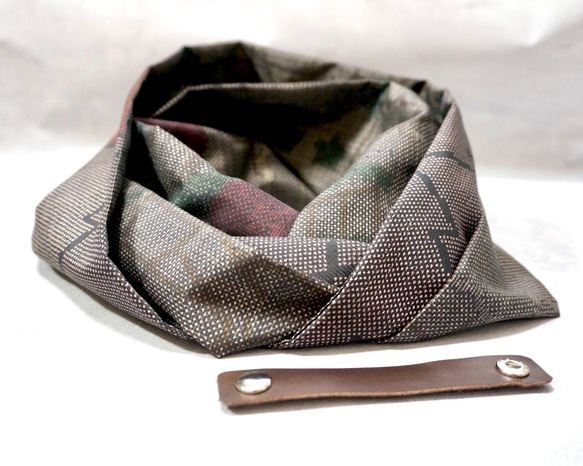 【一点モノ】大島紬 着物リメイク ギャザー スカート & スヌード 〜 四季 で心地良い 上質 絹 100% 〜 and the with is for skirt of Oshima Tsumugi 一点モノ 大島紬 着物リメイク ギャザー スカート スヌード 四季 で心地良い 上質 100% 66cm made gathered pattern elastic waist also snood by same your are rubber circumference