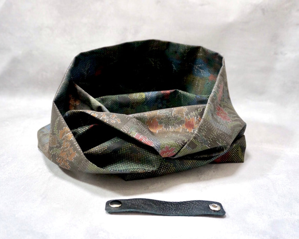 【一点モノ】大島紬 着物リメイク ギャザー スカート & スヌード 〜 四季 で心地良い 上質 絹 100% 〜 and the with for Oshima skirt of is 一点モノ 大島紬 着物リメイク ギャザー スカート スヌード 四季 で心地良い 上質 100% 65cm gathered it has elastic waist also snood by same Tsumugi your are rubber circumference