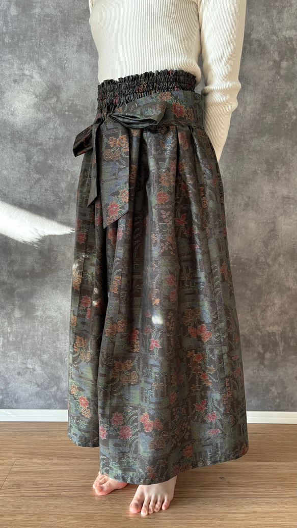 【一点モノ】大島紬 着物リメイク ギャザー スカート & スヌード 〜 四季 で心地良い 上質 絹 100% 〜 and the with for Oshima skirt of is 一点モノ 大島紬 着物リメイク ギャザー スカート スヌード 四季 で心地良い 上質 100% 65cm gathered it has elastic waist also snood by same Tsumugi your are rubber circumference