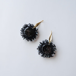 [fuwari×black] 耳環（金屬配件可更換） 可選擇作為禮物或獎勵的刺繡配件 第4張的照片