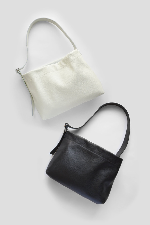 ショルダーバッグ 一枚革仕立て 本革 イタリアンレザー [MOLVAR]                                     《入荷予定について》入荷情報や販売開始日時はインスタグラム @molvar.jp で随時お知らせしておりますのでよろしけれ X2528223960(19250円)