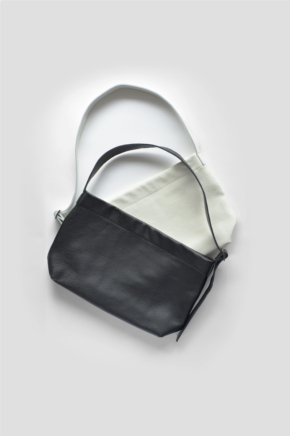 ショルダーバッグ 一枚革仕立て 本革 イタリアンレザー [MOLVAR]                                     《入荷予定について》入荷情報や販売開始日時はインスタグラム @molvar.jp で随時お知らせしておりますのでよろしけれ X2528223960(19250円)