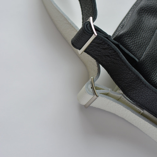 MOLVAR ハンドバッグ HAND BAG-hand stitch- | MOLVAR official web site