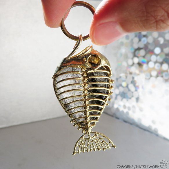 トルマリン in クォーツ フィッシュ チャーム / Tourmaline in Quartz Fish charms 3枚目の画像