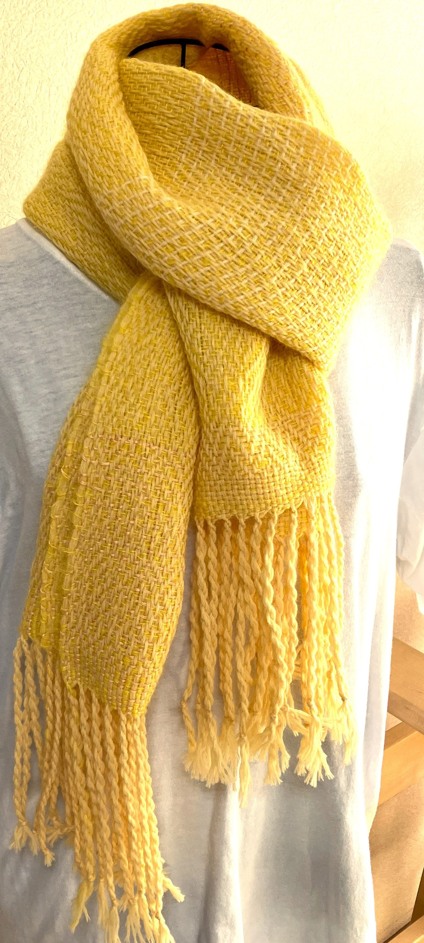 手織り　ふわふわ柔らかで暖かいマフラー