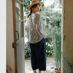 春秋　青い花柄ゆったりとした長袖シャツ　カジュアルスウィート　ビューティフルシャツ　トップ　レディース 8枚目の画像