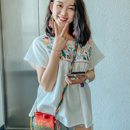 森ガーリー リゾートスタイル 動物の刺繍 スクエアネック ゆったり T