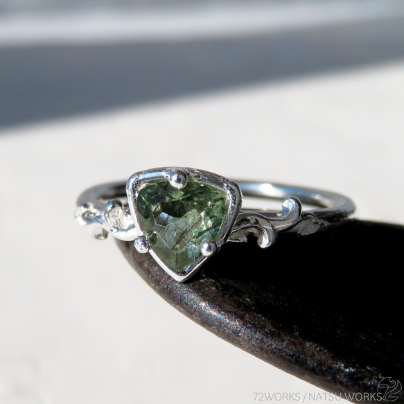 ルチルペリドット リング / Rutilated Peridot Ring 1枚目の画像