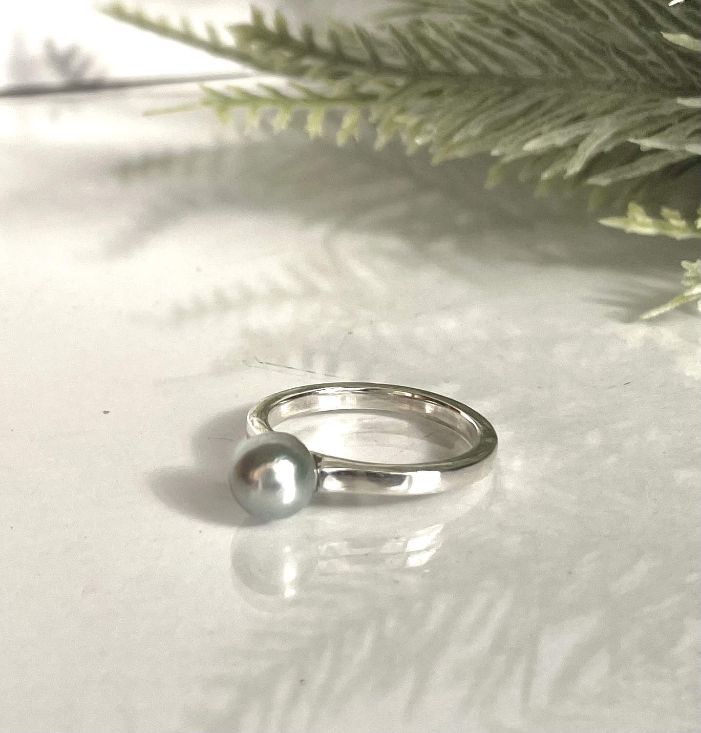 ライトブルーあこや真珠の指輪 7,700円