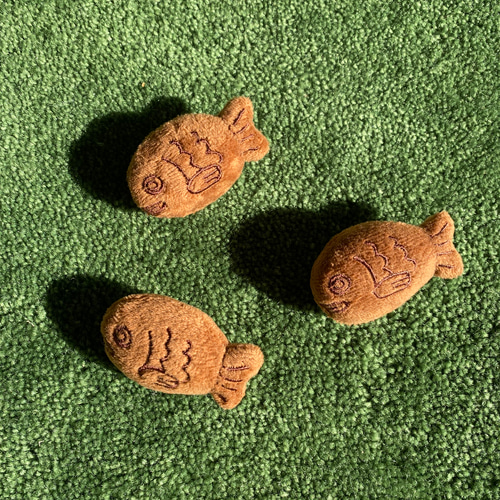 たい焼き バッチ ブローチ ピン 一個 ピンバッチ スーパー☆マホミヤ