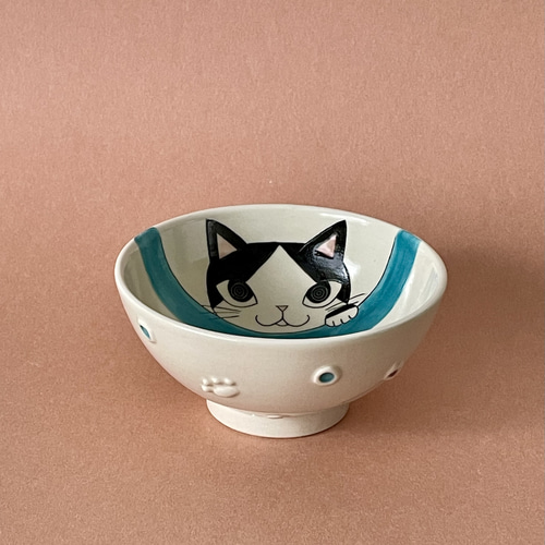 猫絵のご飯茶碗(白黒ハチワレ猫) 茶碗・めし碗 ulalaneko 通販