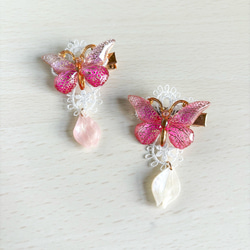 きらきら蝶とお花の宝石ヘアクリップ◇ ピンク×ピンク花びら 6枚目の画像