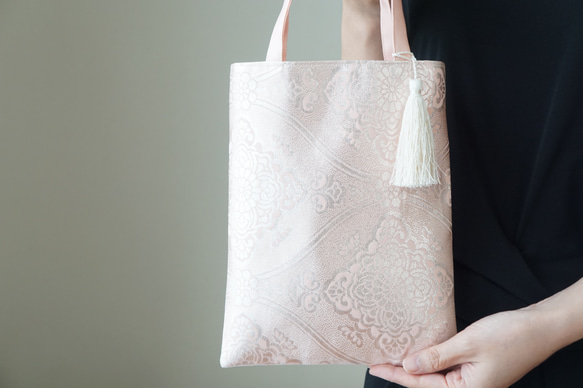 新品！シルク100% おしゃれな和装バック　利休バック　入卒式　結婚式　お茶会 新品！シルク100% おしゃれな和装バック 利休バック 入卒式 結婚