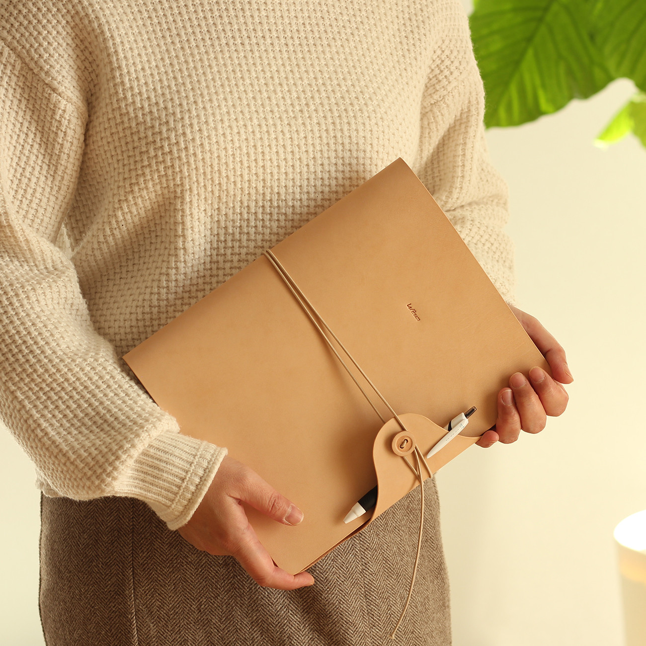 書き易さを追求した凹凸の無い 家計簿ブックカバー 規格外サイズ LF-014 ヌメ革ALL ブックカバー ノートカバー