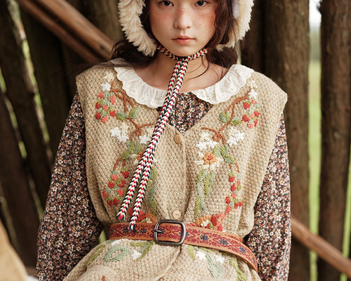 nude vintage 刺繍入りベージュ キルト ベスト 2d371d4ec77447702f8b31178d940c