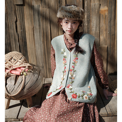 エスニックスタイル ガーリッシュ 手作リ刺繡 ゆったり 前開きの襟