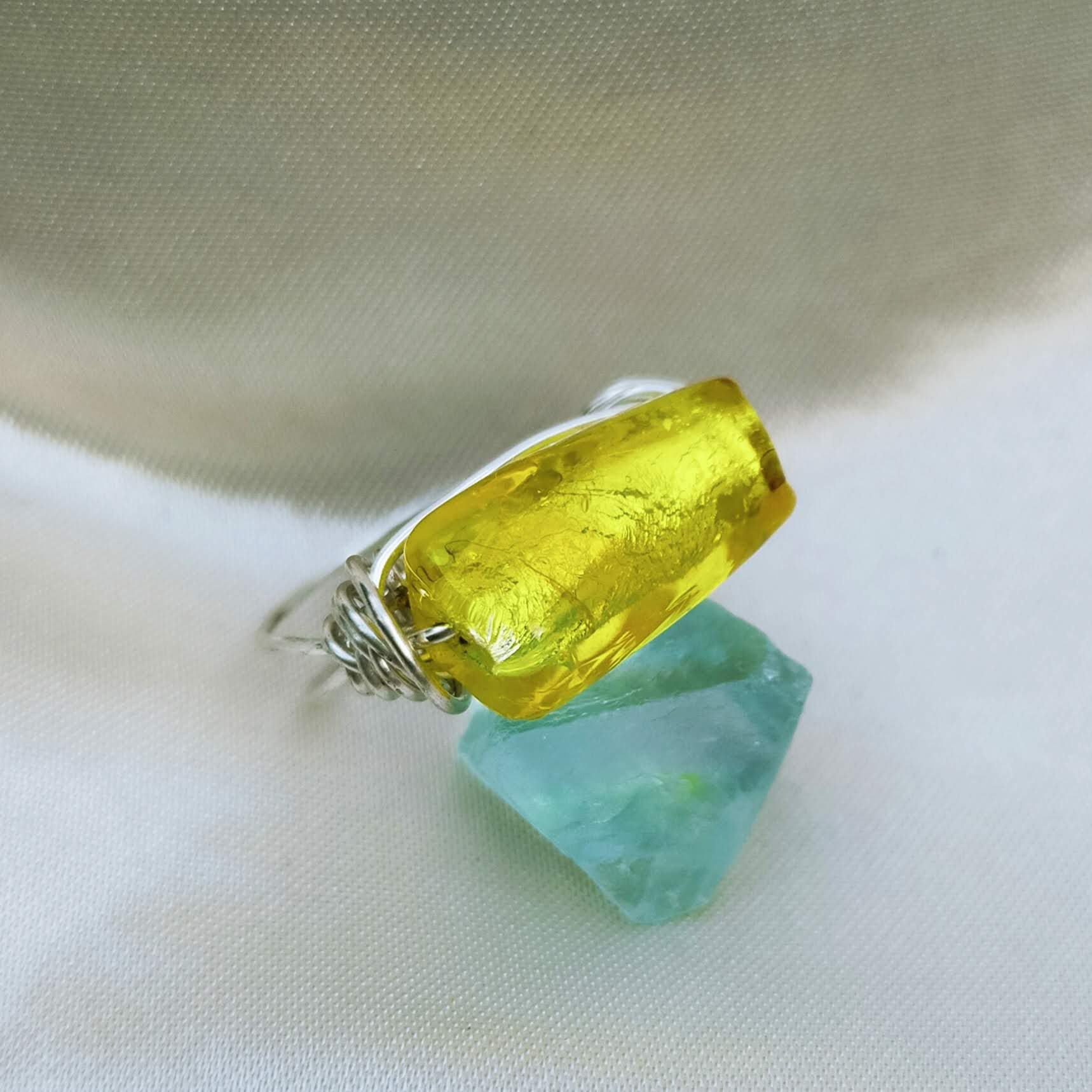 フランス産ガラス リング（イエロー）