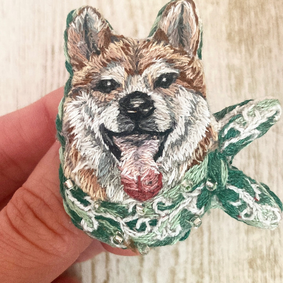 受注製作　刺繍ブローチ　柴犬 5枚目の画像