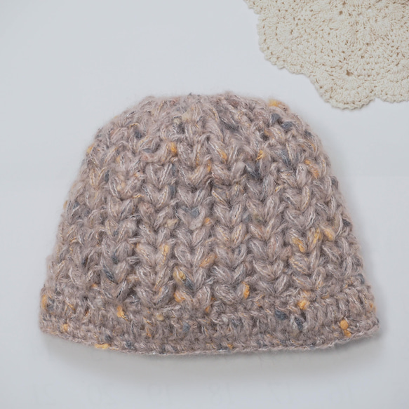 ミックスカラーのモヘアタッチニット帽 おばあちゃんの手編み レディース・メンズ兼用 一点物 1枚目の画像