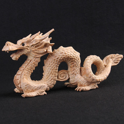 桃の木で作るハンドメイド龍の置物 16cm 玄関 風水 竜の置物 龍