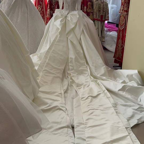 人気上昇中！きらきら バックリボン オフホワイト ビスチェ スクエア  