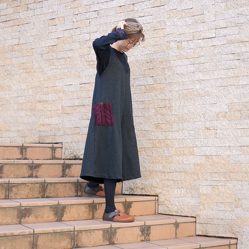 軽くて暖かフリース素材＊ケーブル編みポケット＊背中Y字クシュクシュ