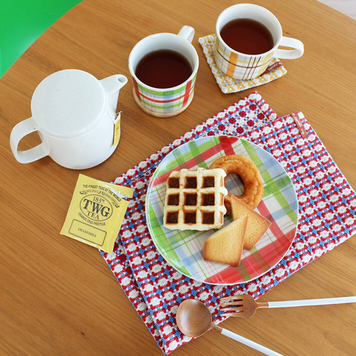 在庫セール中！〉ランチョンマット Carreaux チェック 厚手 おうち