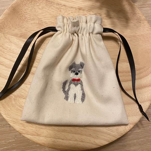 シュナウザー刺繍巾着　犬刺繍 2枚目の画像