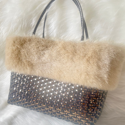 ラメルヘンテープ　ファー付きトートバッグ ラメルヘンテープのトートバッグ ブロンズ フェイクファー付 トート