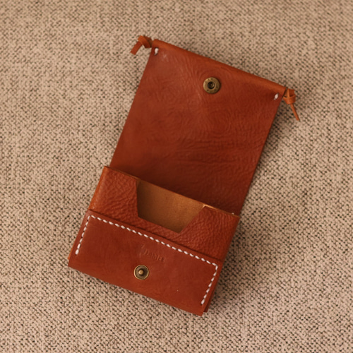 二つ折り財布『HITSUJI』-赤茶- 二つ折り財布 lamer 通販｜Creema  