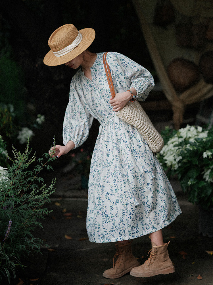 春秋　ゆったりとした青い花柄のクロップドスリーブロングドレス ロングスカート