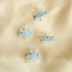 ㊿ 雪の結晶 ミニヘアピン 4点セット 3枚目の画像