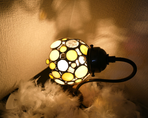 ✴︎:.｡陽だまりのミモザ ステンドグラスのミニグースネックランプ