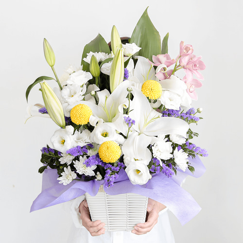 お供え花・仏花】アレンジメント「ボヤージュ」ユリ、シンビジューム